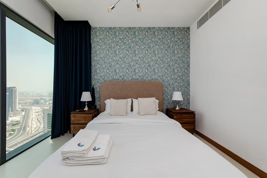 Stylish 2br with Marina Views Apartments - photo 25