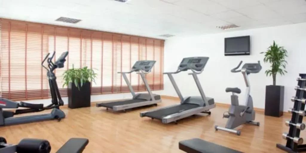 Holiday Inn Express Dubai Airport, an IHG Hotel - photo 30