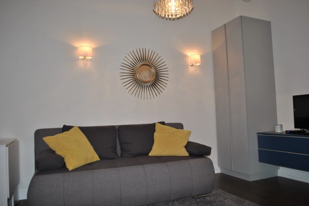 Sunset Central Apartments - photo 9