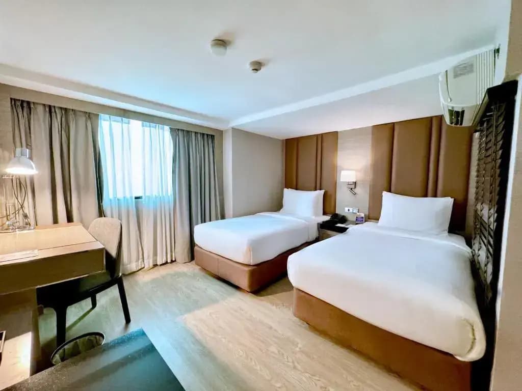 Ramada Sukhumvit Soi Eleven (Ramada Graand Swiss Sukhumvit 11) - photo 32