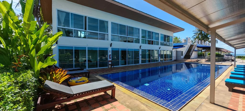 Lipa Bay Residence Resort Hotel - photo 11
