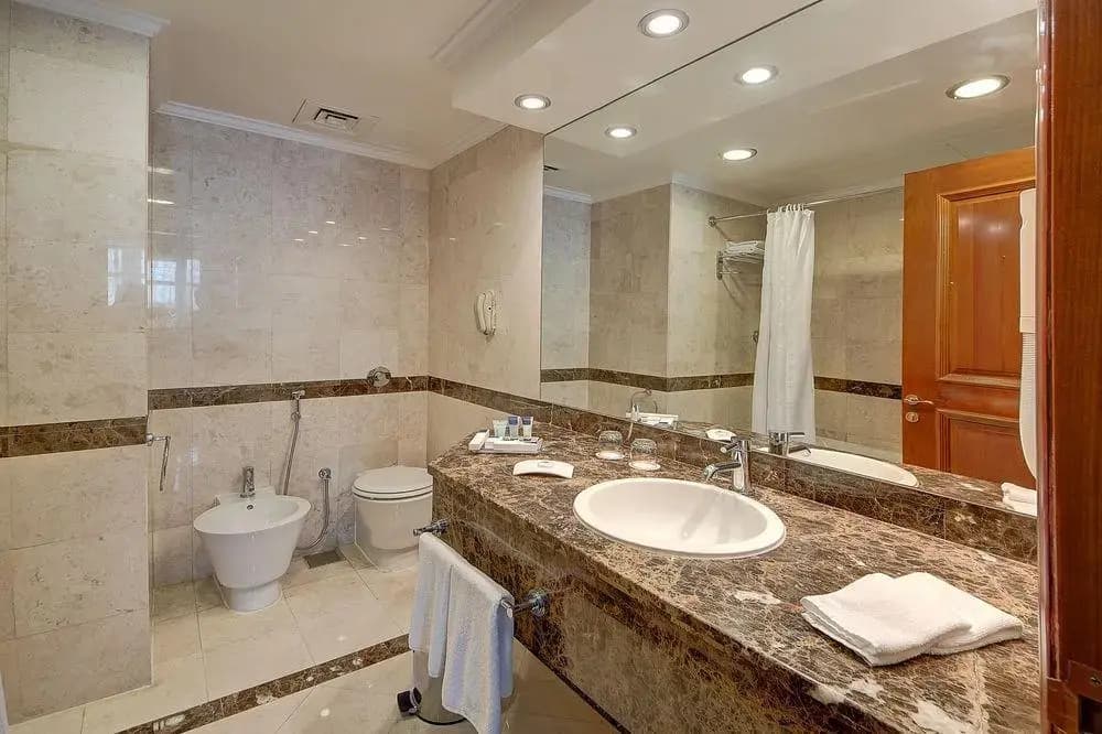 Ascot Hotel - photo 16