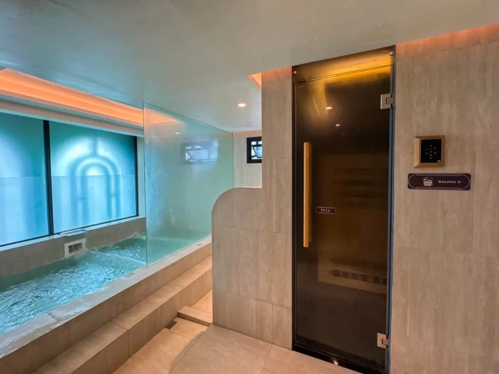 Modern 1Bdr with Pool View the Title Legendary Flat - photo 17