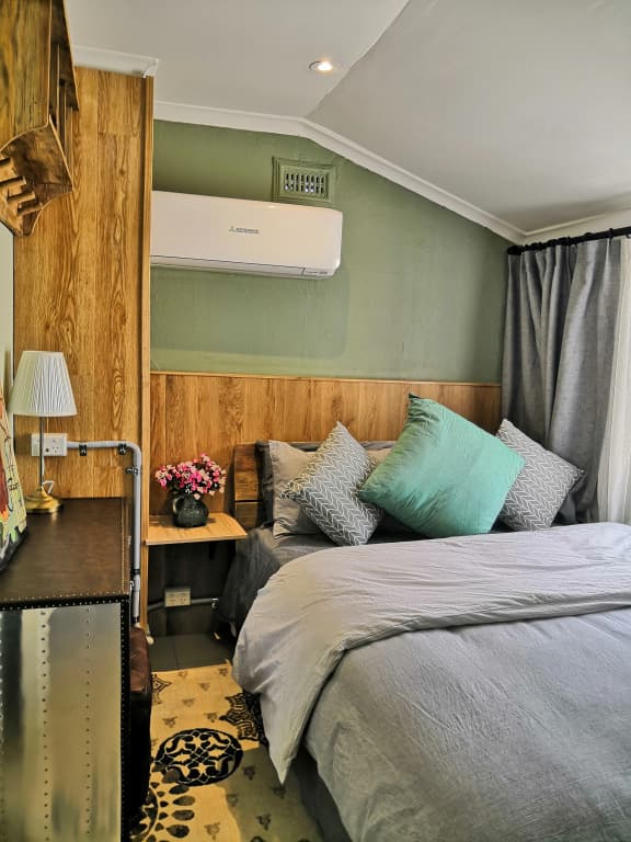 Summers' Holiday Inn Mini-Hotel - photo 31