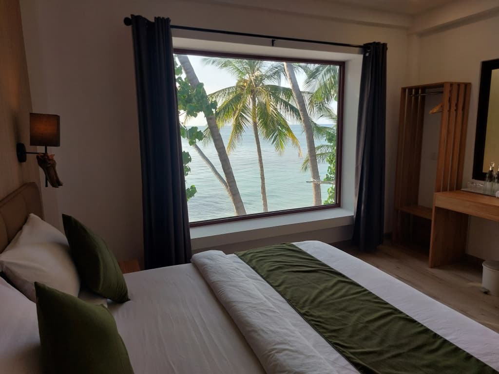 Comfy Cool Breeze by Emzaz Hotel - photo 3