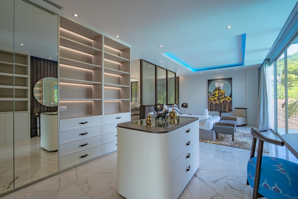 Luxury Infinity Pool Villa in Nai Harn Villa - photo 6