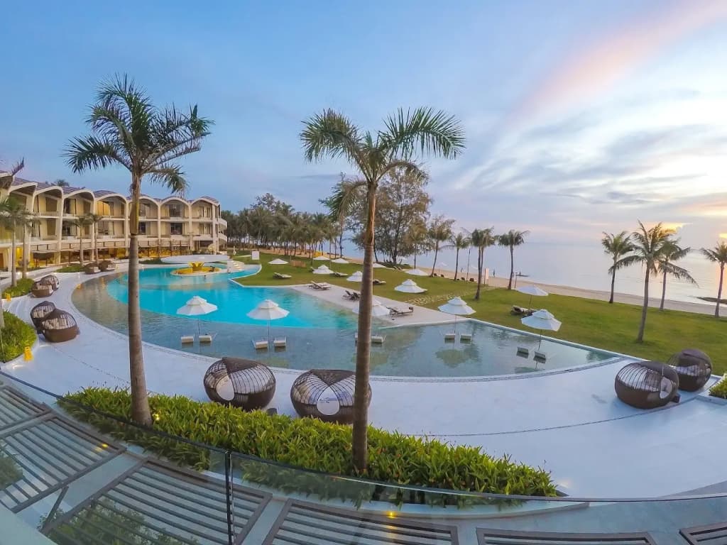 Resort The Shells Resort & Spa Phu Quoc Hotel - photo 3