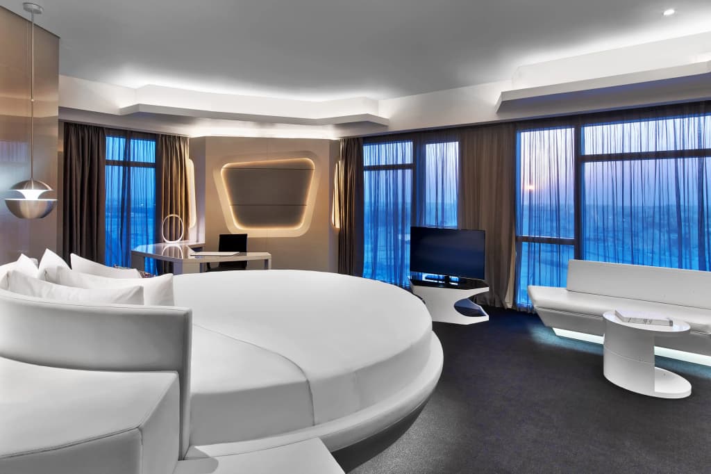 V Hotel Dubai Curio Collection by Hilton Hotel - photo 16
