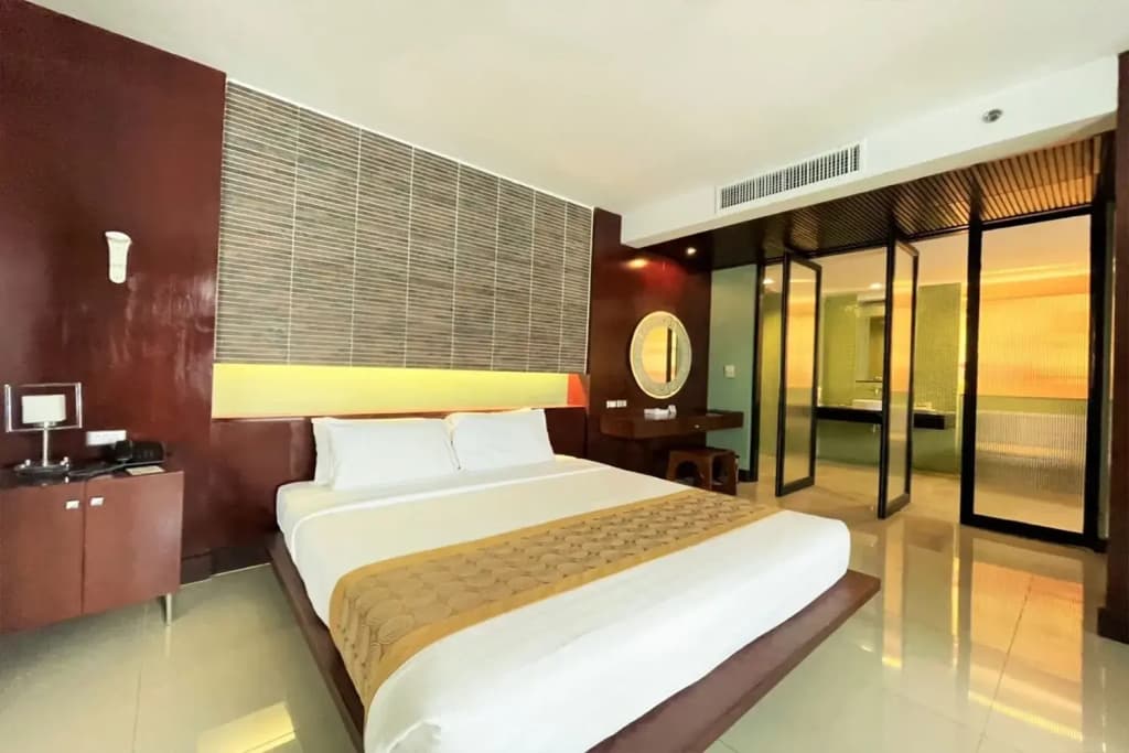 Long Beach Garden Hotel & Pavilions - photo 27