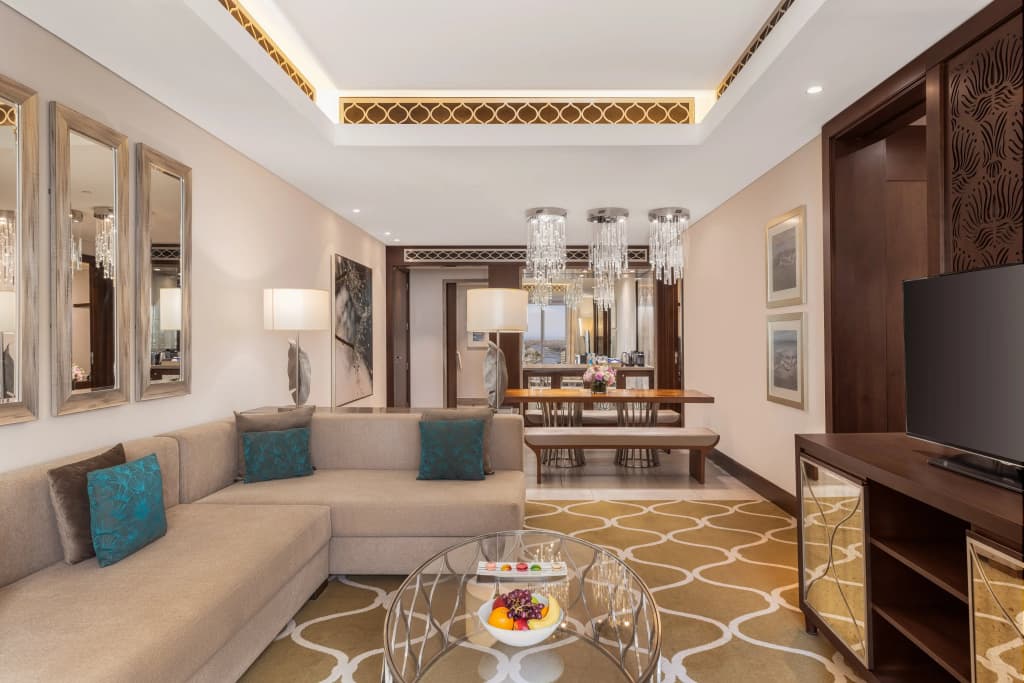 Hilton Dubai Al Habtoor City - photo 18