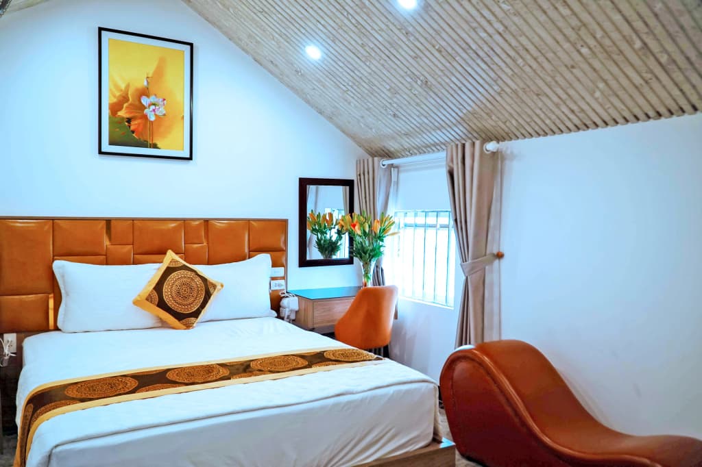 Queen Hotel 2 - photo 11