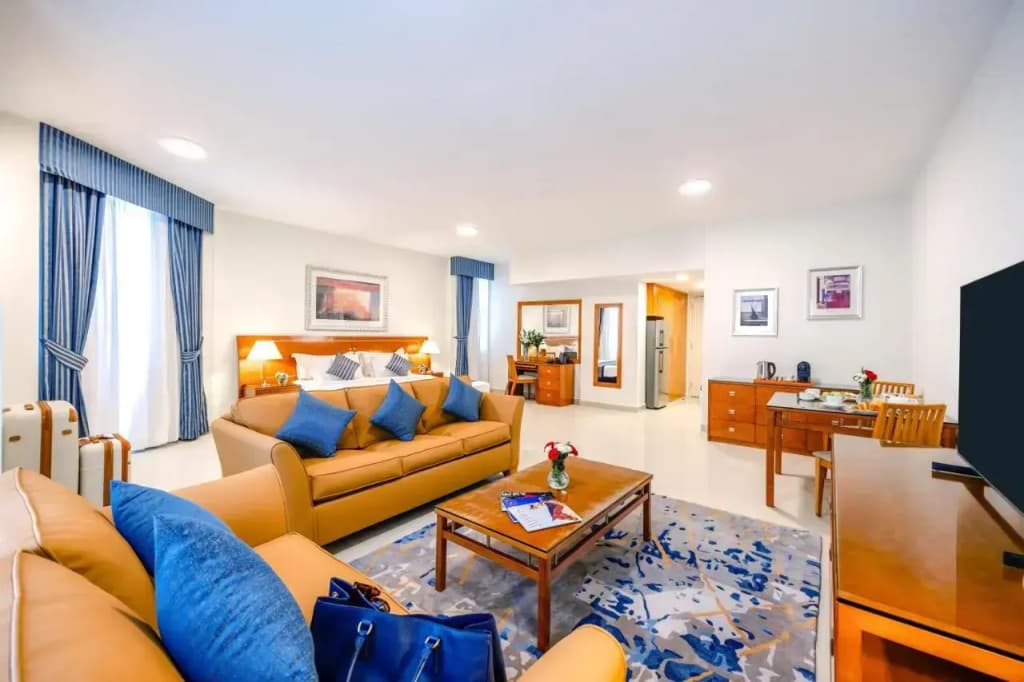 Golden Sands Hotel Apartments - photo 16