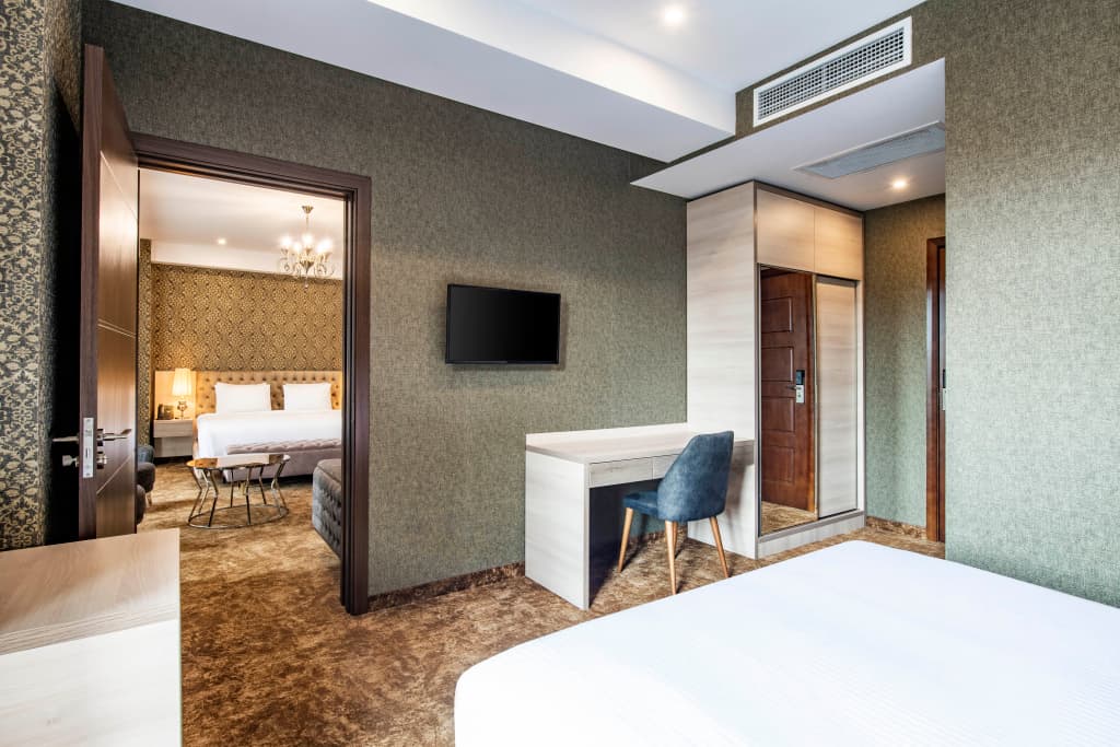 Highgarden Hotel - photo 34