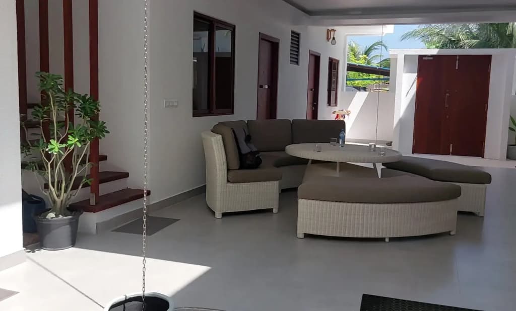 Comfy Cool Breeze by Emzaz Hotel - photo 12