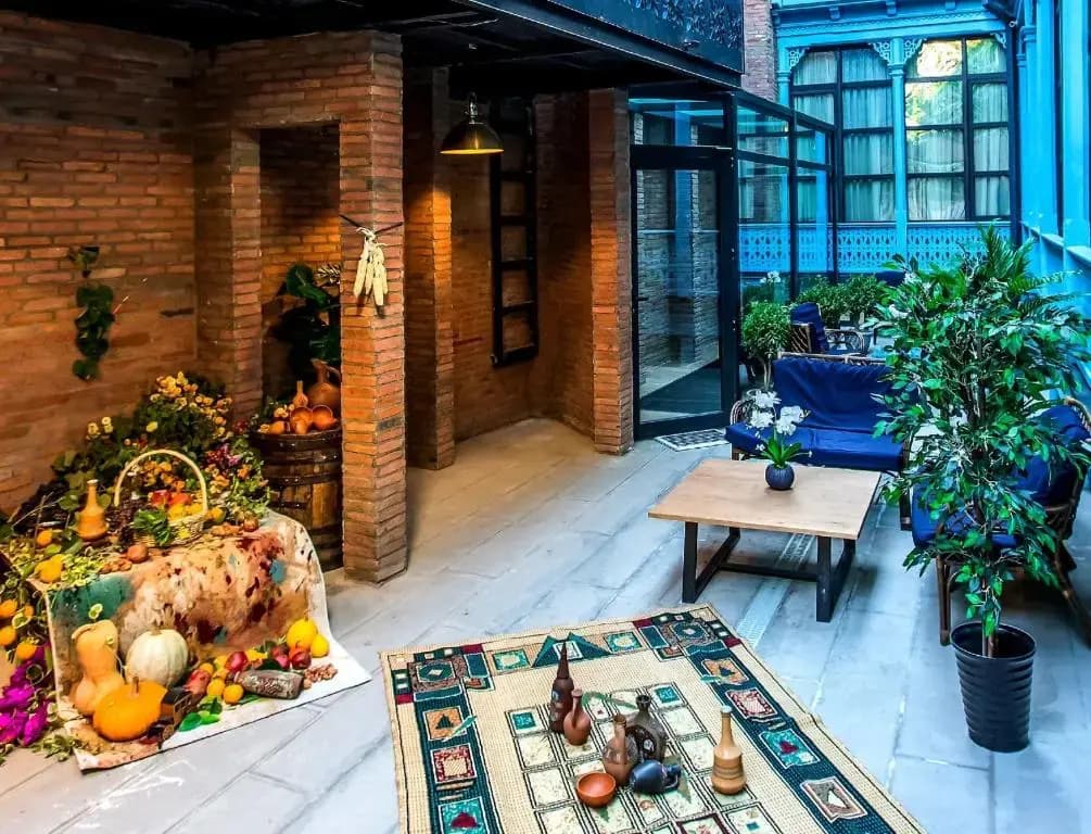 Hotel Royal Inn - photo 2