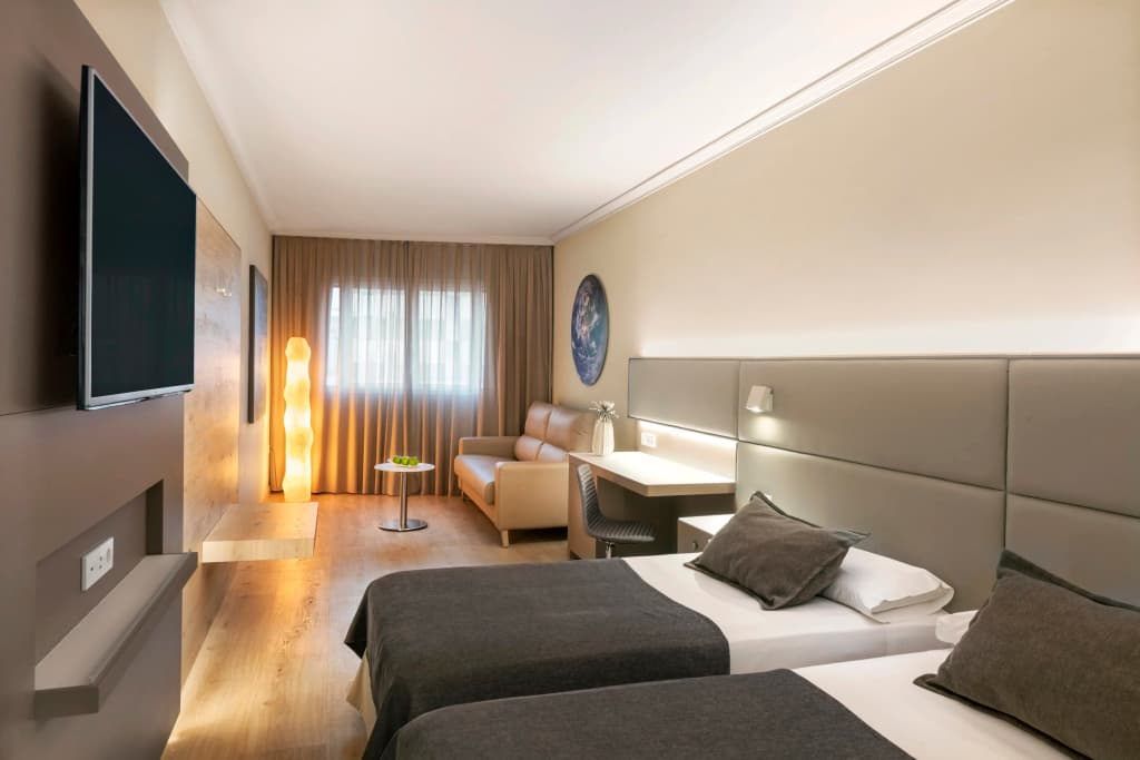 Hotel Salles Pere IV Hotel - photo 22