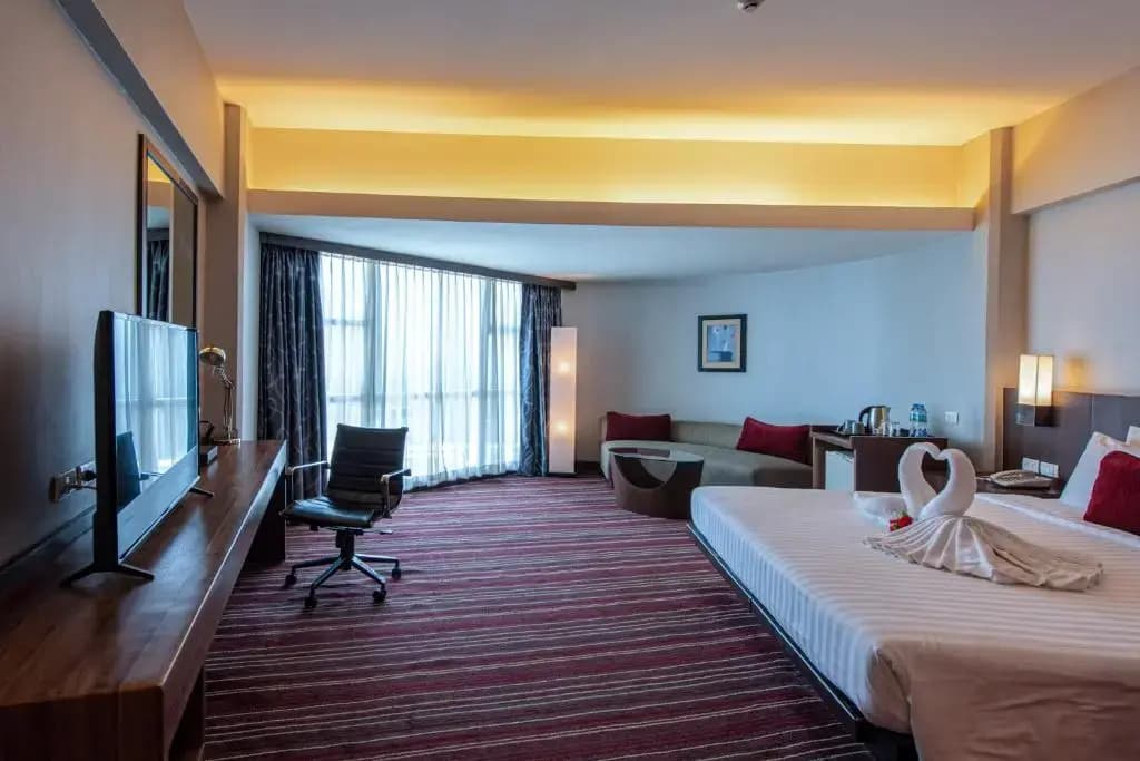 Ambassador Hotel Bangkok - photo 16