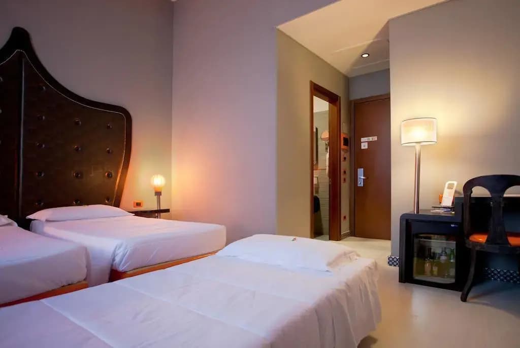 Orange Hotel - photo 13
