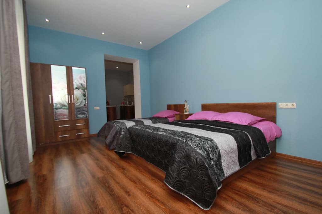 Rose Gogebashvili Apartments - photo 5