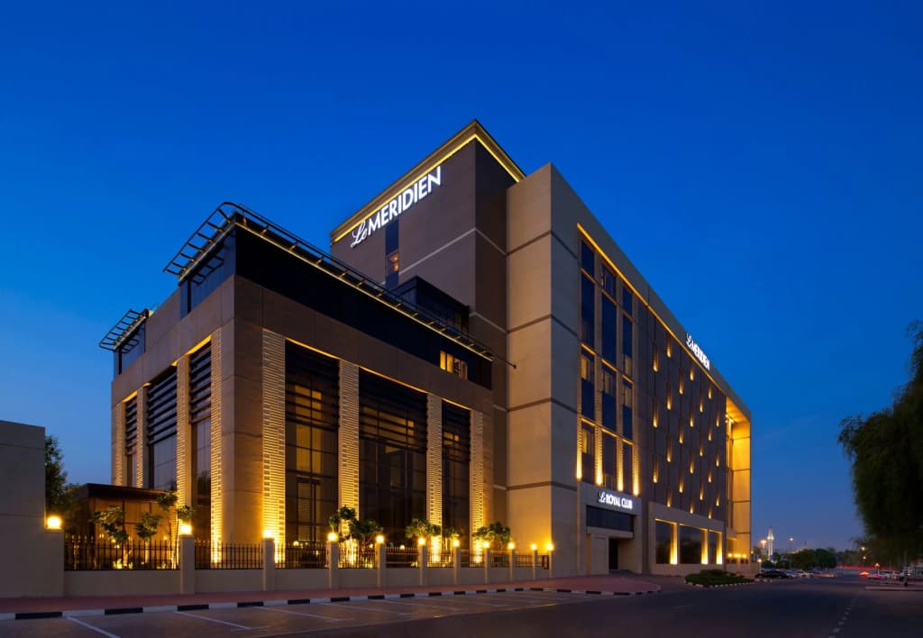 Le Meridien Dubai Hotel & Conference Centre - photo 34