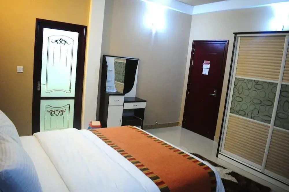 Calyx Grand Fuvahmulah Guest house - photo 16