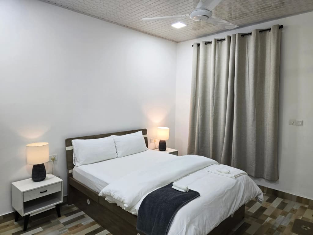 The Happiness Sun Suites Guest House - photo 5