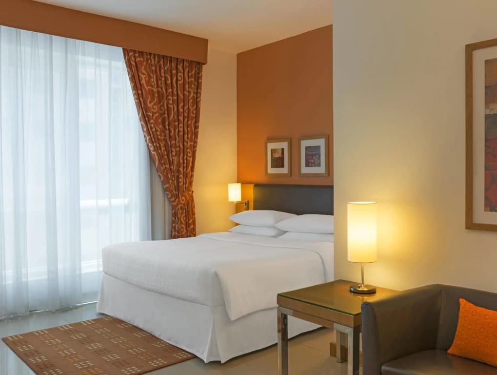 Four Points by Sheraton Bur Dubai Hotel - photo 42