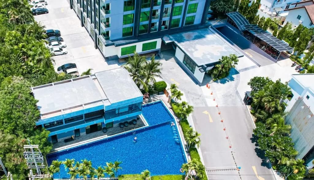 Dusit Grand Condo View Apartment - photo 6