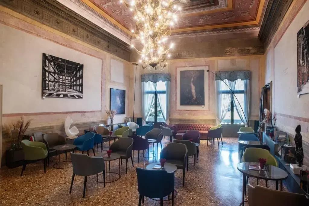 Aquarius Hotel - photo 11