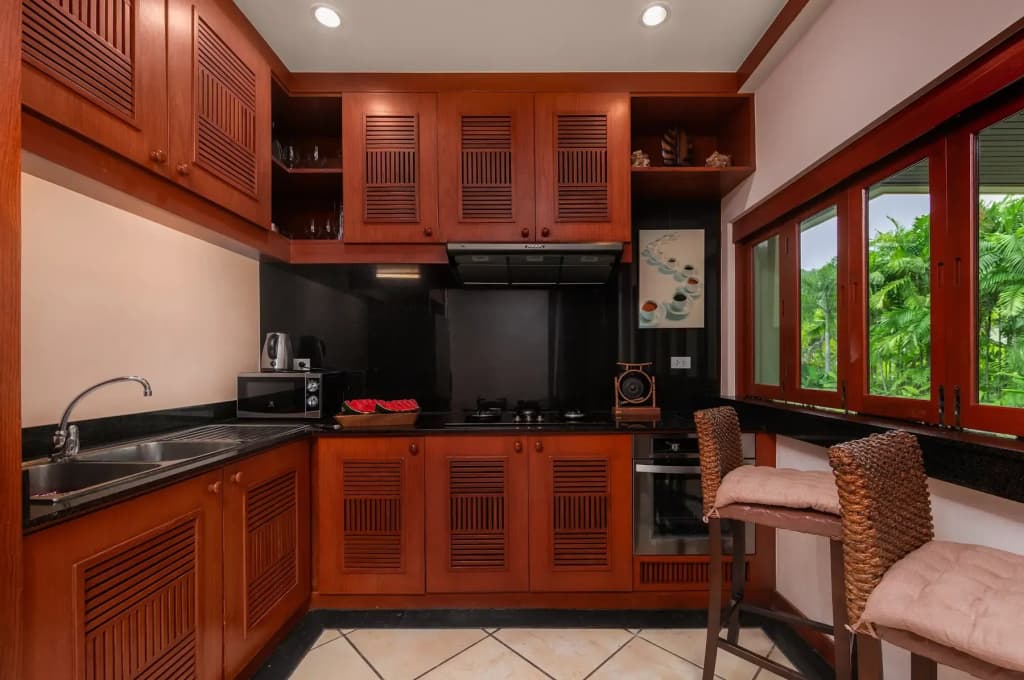 RAAS 3br, Private Pool|Naiharn Beach Villa - photo 14