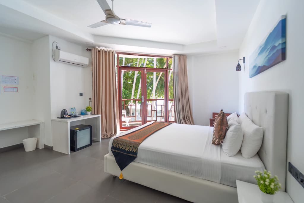 Silver Oasis Maldives Hotel - photo 20