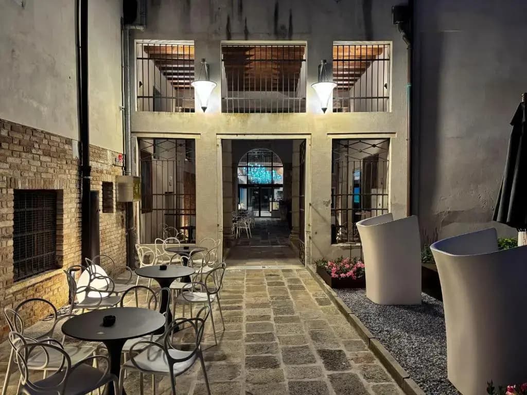 Aquarius Hotel - photo 14