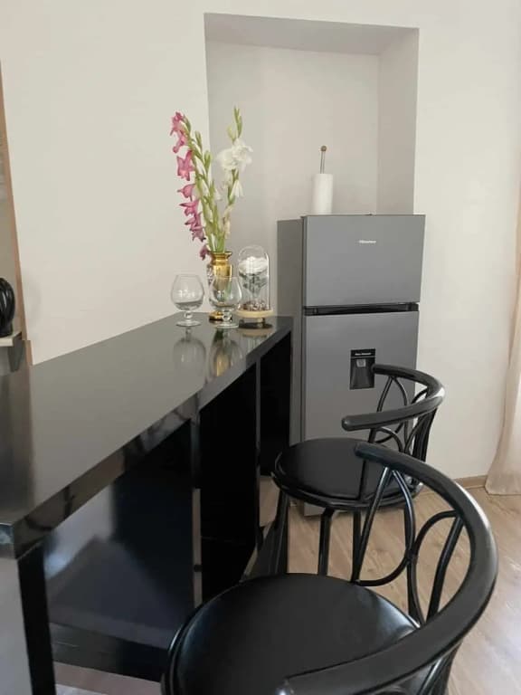 Nana’s Studio Apartment - photo 1
