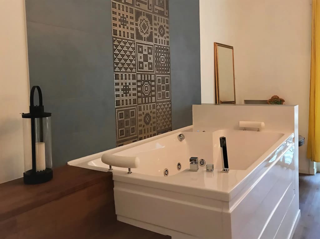 Villa Borghese Hydromassage Suite Apartments - photo 13
