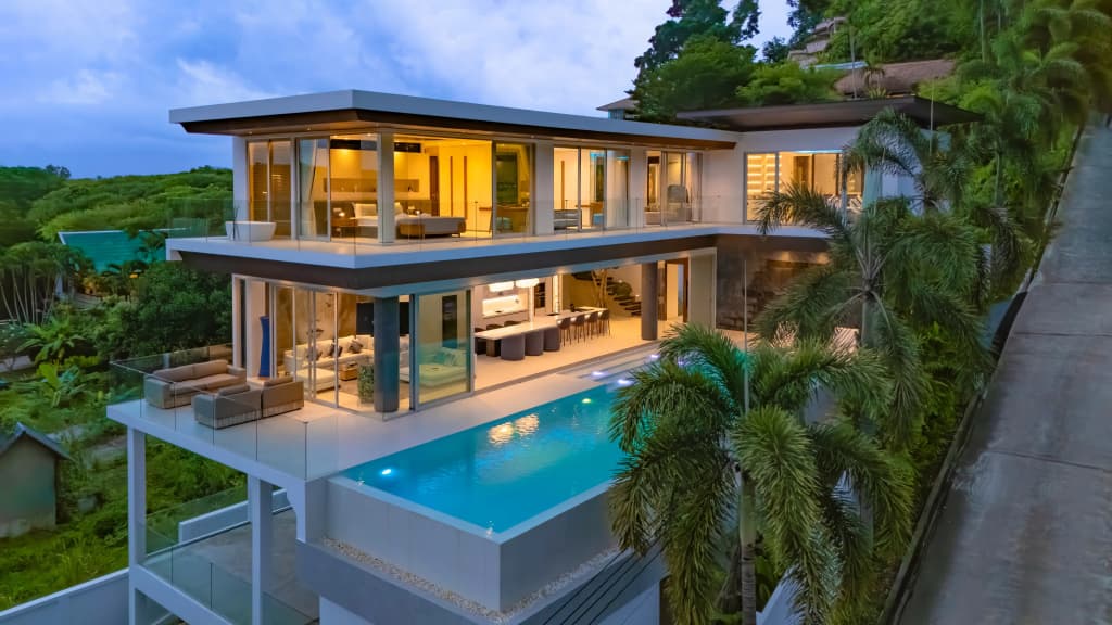 Luxury Infinity Pool Villa in Nai Harn Villa - photo 5