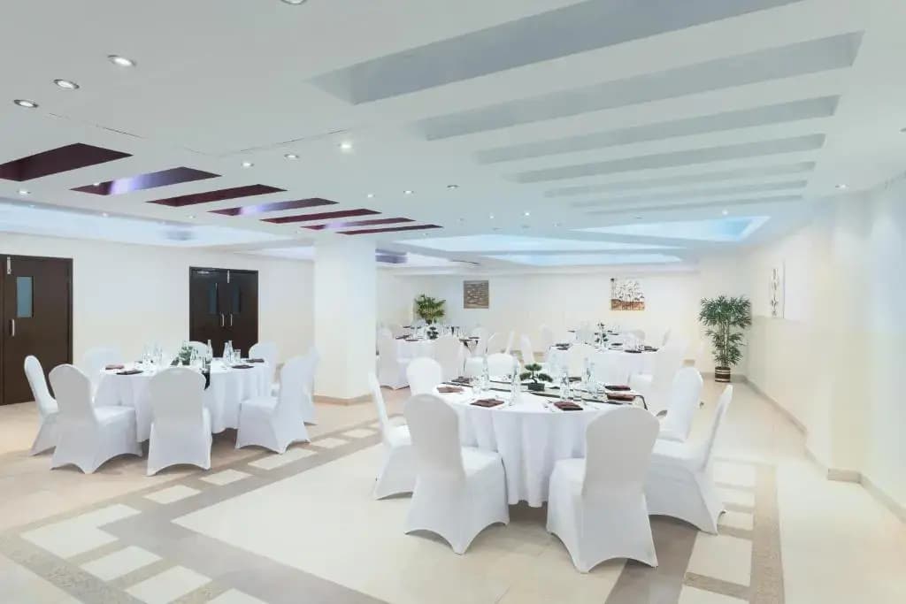 Hotel Al Hail Waves Hotel Managed By Centara - photo 6