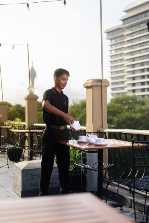 Oak Ray Colombo City Hotel - photo 10