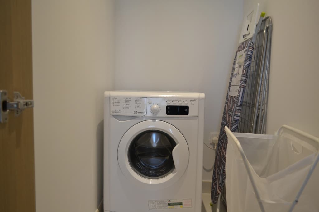 Newly Decorated 1 Bed Dubai Creek Harbour Apartments - photo 4
