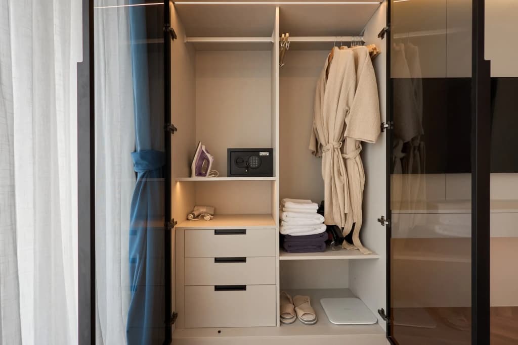 Sunshine Studio E208 Apartments - photo 4