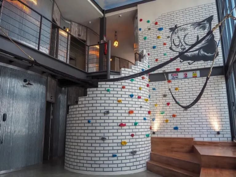 Asleepbylantana Hostel - photo 11