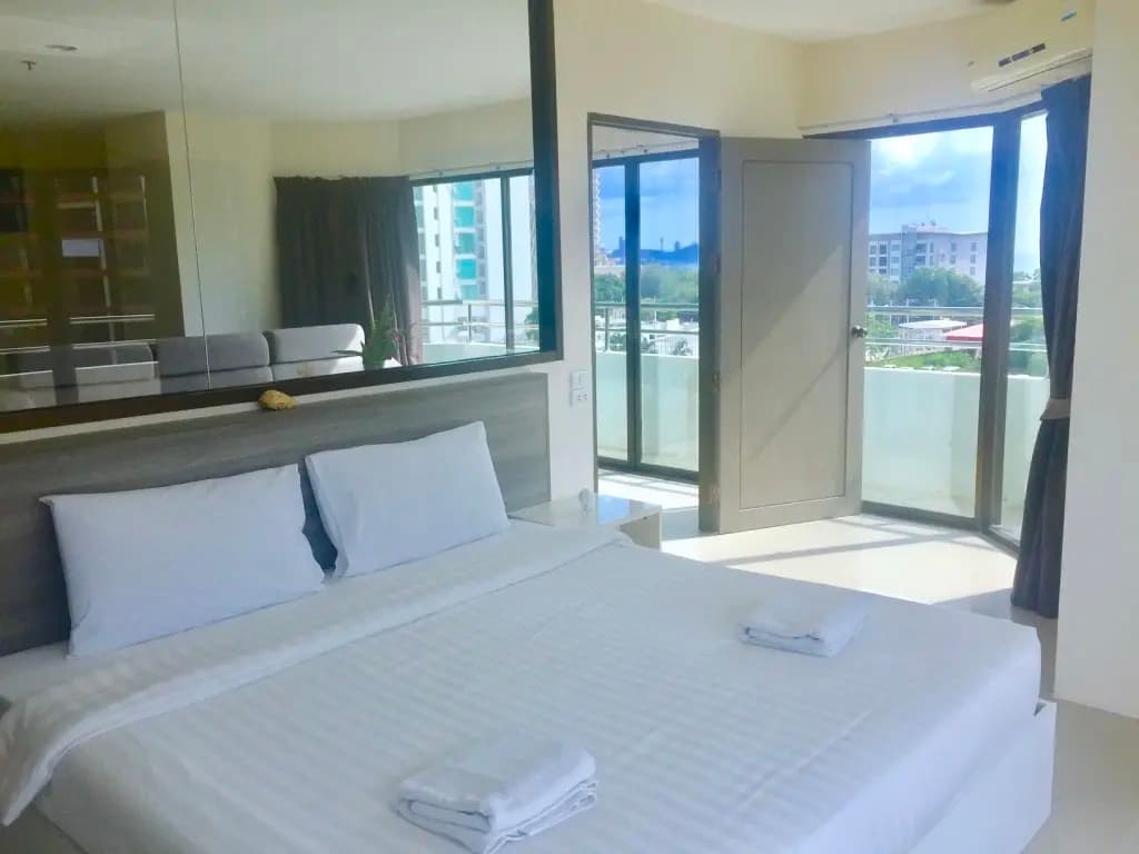 R-Con Wongamat Apartments - photo 36