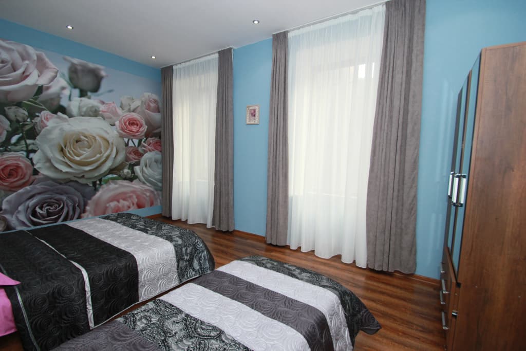 Rose Gogebashvili Apartments - photo 12