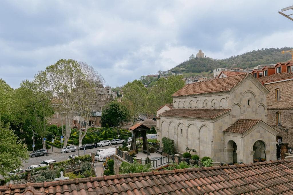 King Gorgasali Hotel - photo 9