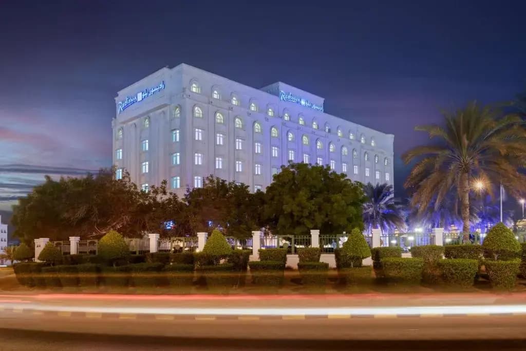 Hotel Radisson Blu Hotel, Muscat - photo 9