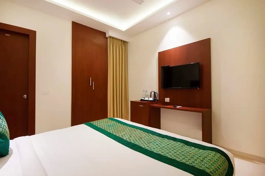 Z Suite Hotel - photo 13