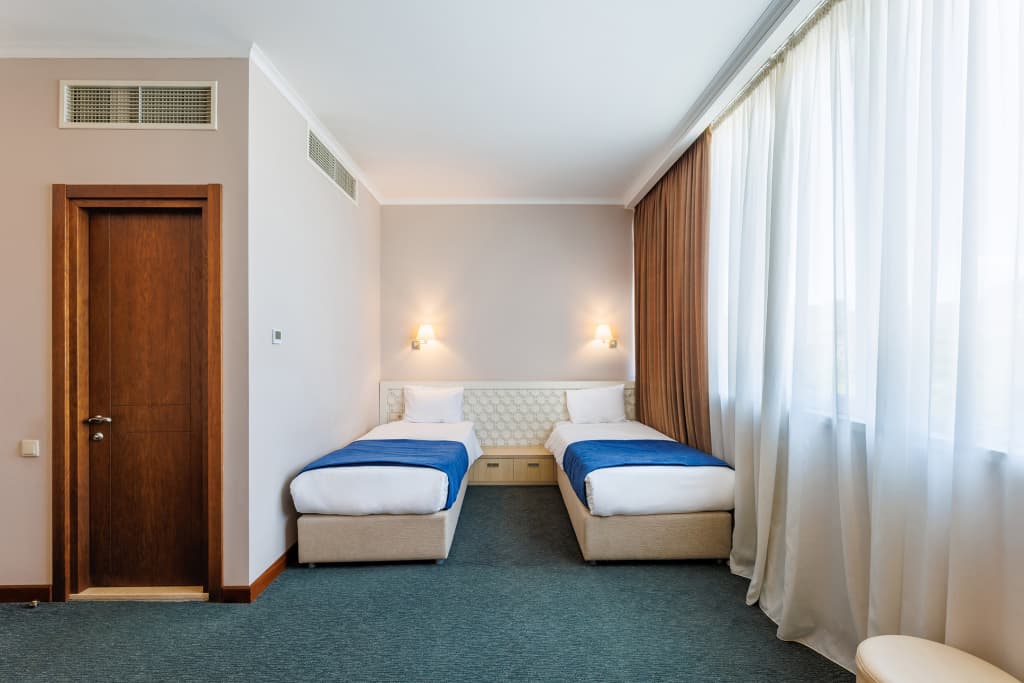 Cruise Hotel - photo 20