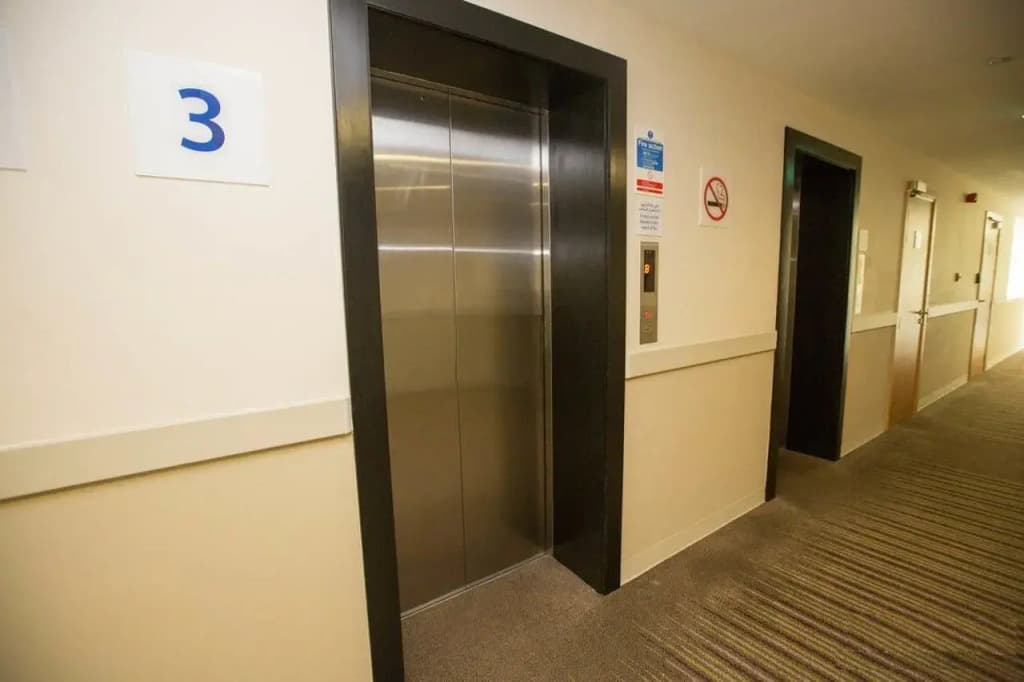 Holiday Inn Express Dubai Airport, an IHG Hotel - photo 8
