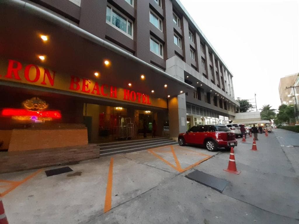 Baron Beach Hotel - photo 10