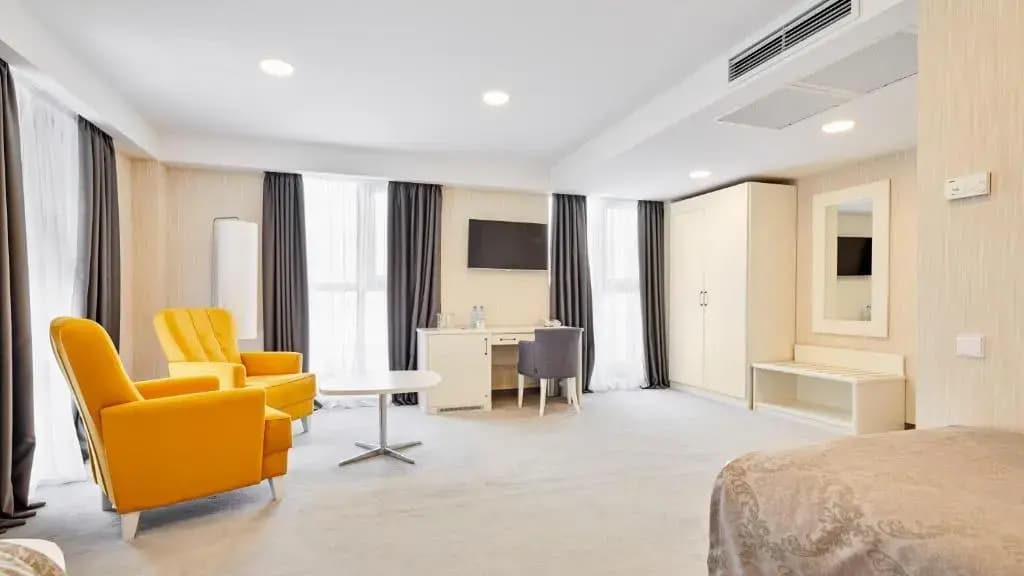 Gallery Palace Hotel - photo 14