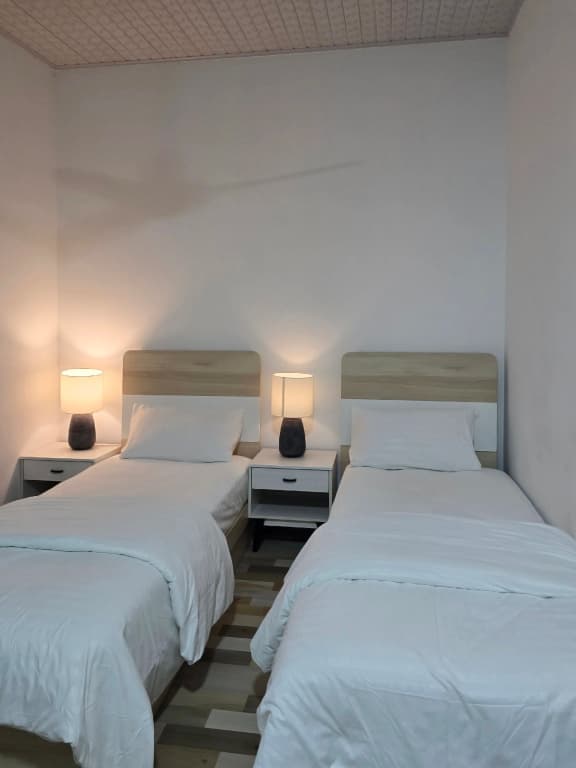 The Happiness Sun Suites Guest House - photo 4